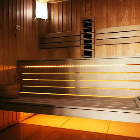 Onyx Breeze - Pool & Apartment Navodari