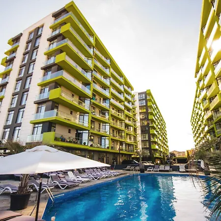 Onyx Breeze - Pool & Apartment Navodari