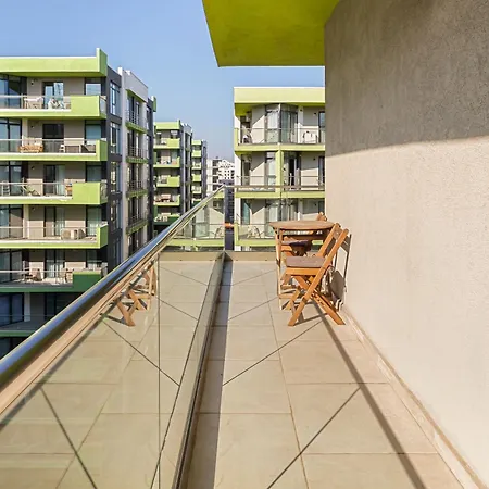 Onyx Breeze - Pool & Navodari