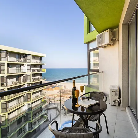 Onyx Breeze - Pool & *