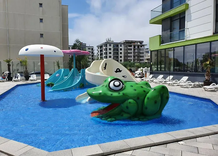 Onyx Breeze - Pool & Năvodari